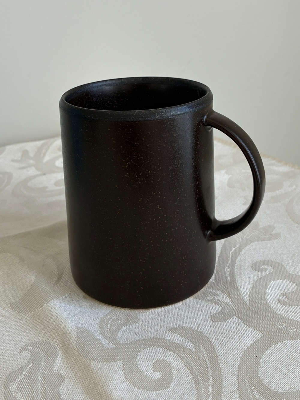 Calvin Klein The Khaki Collection Cargo Mug in Raisin